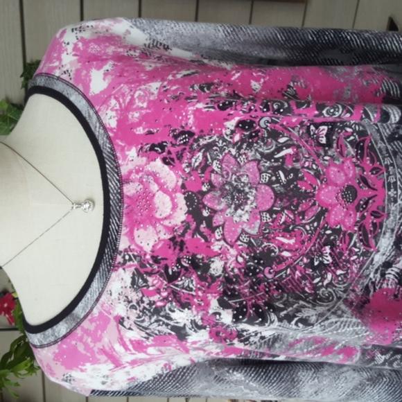 LAURA ASHLEY ♡ Gorgeous Black|Pink|White|Gray Embellished Bling Floral Top XL - Picture 5 of 17